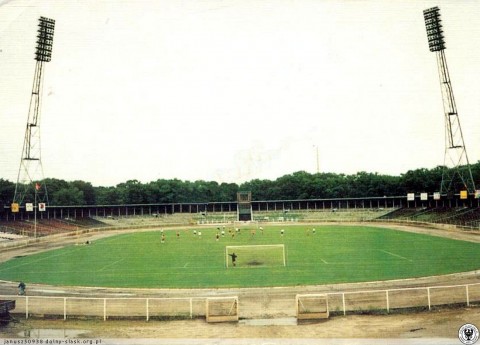 Piłkarz za stadion. Akt desperacji? - 3