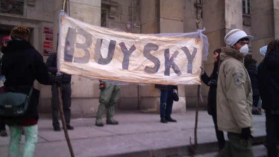 Protest przeciw zasiewaniu chmur - fot. Radosław Spiak