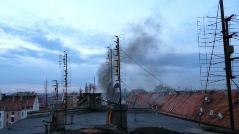 Palą w piecu, czym się da (ZOBACZ) - 4