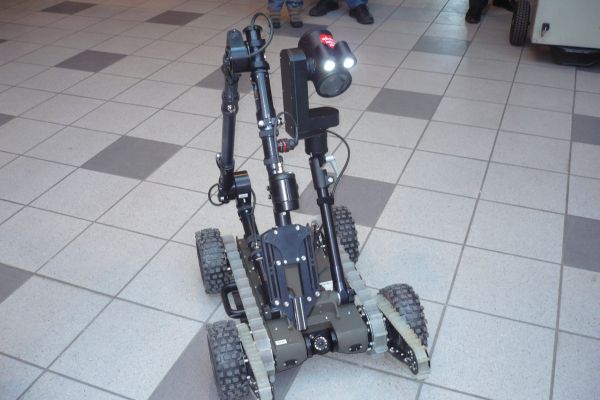 Najmniejszy robot świata (Zobacz) - 1