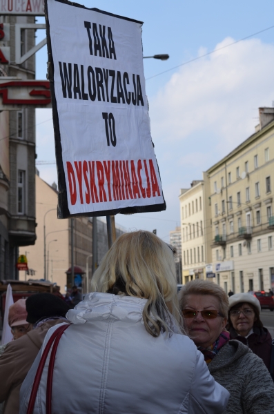Emeryci mają dość. Wyszli na ulicę - 4