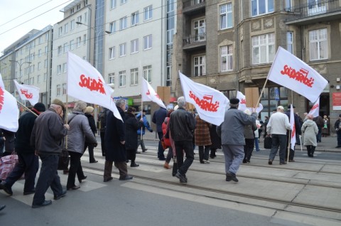 Emeryci mają dość. Wyszli na ulicę - 15
