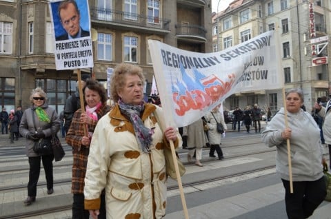 Emeryci mają dość. Wyszli na ulicę - 9