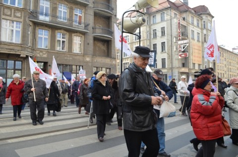 Emeryci mają dość. Wyszli na ulicę - 11