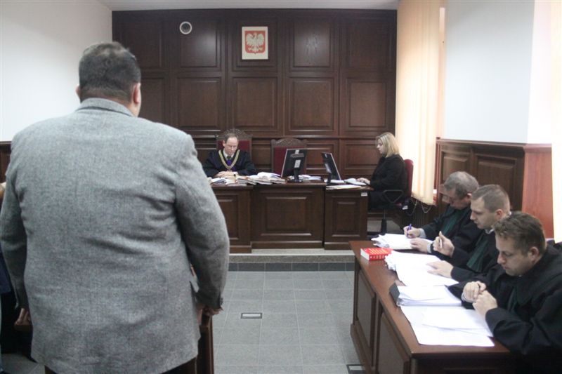 Legnica: Oskarżeni policjanci wmanewrowani? (Posłuchaj) - Fot. Wojciech Obremski/www.lca.pl