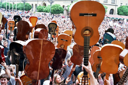 Rozgrzewka przed Gitarowym Rekordem Guinnessa - 