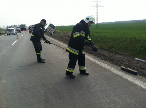 Wypadek autobusu na autostradzie A4 - 14
