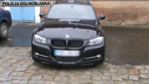 Kradli luksusowe auta i ciągniki - 0