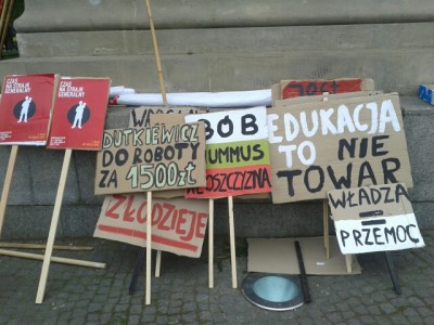 Przeciw korporacjom i Unii - 1