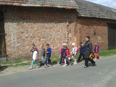 Czy śnieg, czy skwar, muszą chodzić - 1