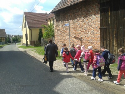 Czy śnieg, czy skwar, muszą chodzić - 2