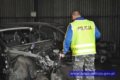 Kradł luksusowe samochody - 2
