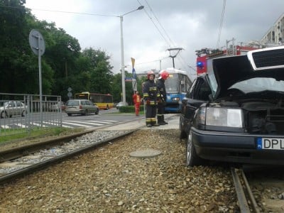 Zderzenie tramwaju z merdecesem - 2