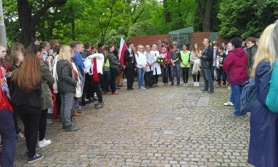 Uczniowie w marszu Święta Wolności - 1