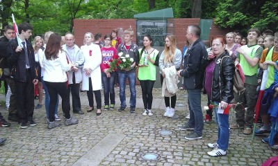 Uczniowie w marszu Święta Wolności - 3