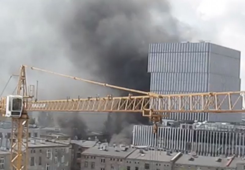 Pożar w centrum. Kłęby dymu nad miastem (FILMY) - Fot. YouTube