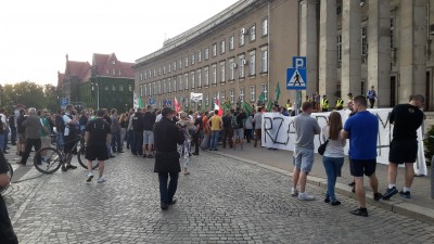 "Rząd pod sąd": 300 osób w manifestacji (ZDJĘCIA) - 4