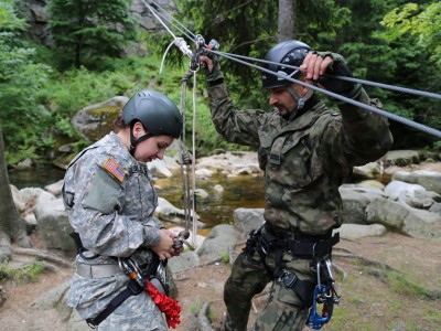 Żołnierze przeżyli prawdziwy survival (FOTO) - 17
