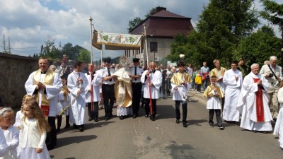 Procesje przeszły ulicami miast (ZDJĘCIA) - 0