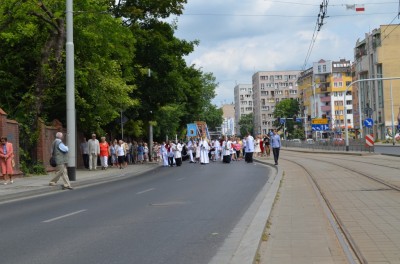 Procesje przeszły ulicami miast (ZDJĘCIA) - 23