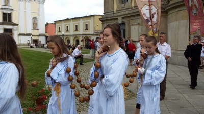 Procesje przeszły ulicami miast (ZDJĘCIA) - 8