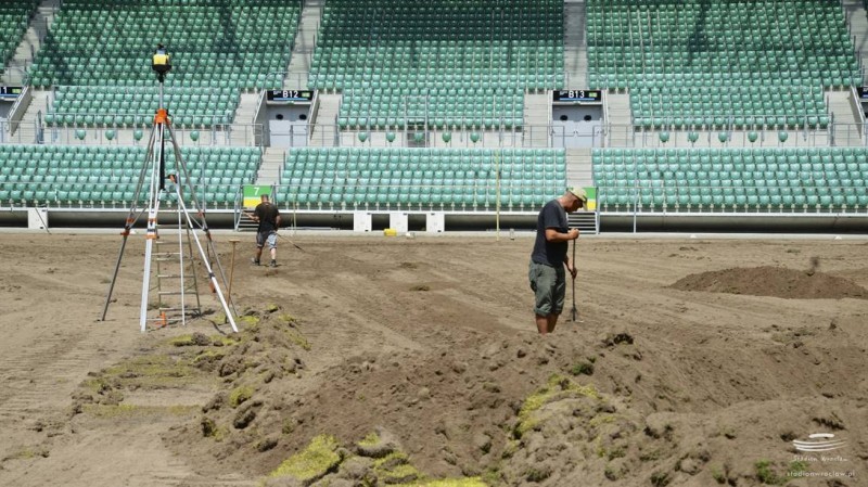 Wymieniają murawę na Stadionie Miejskim – Fot. Stadion Wrocław