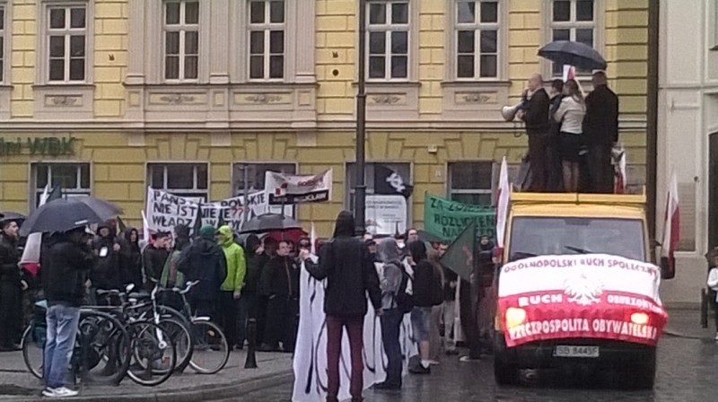 Emeryci i narodowcy przeciwko polityce rządu Donalda Tuska – Zdjęcia: Sylwia Jurgiel (Radio Wrocław)