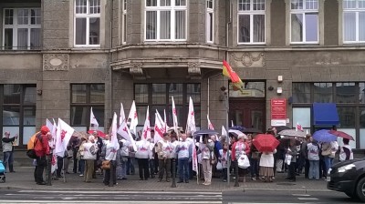 Emeryci i narodowcy przeciwko polityce rządu Donalda Tuska - 0