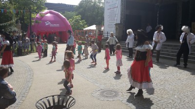 Zabawą uczą, jak bezpiecznie obchodzić się z prądem (POSŁUCHAJ) - 0