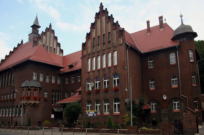 Problemy z naborem do gimnazjów w Wałbrzychu - Fot. Wikipedia