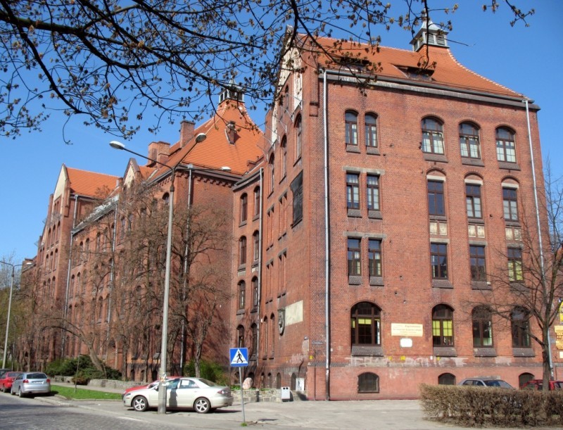 Są listy przyjętych do gimnazjów i liceów - Fot. Wikipedia