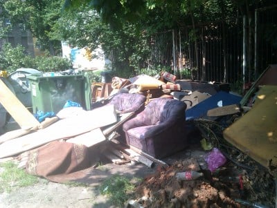 Z rynku wywożą, inni toną w śmieciach. Dbamy o Rynek, na resztę nie ma pieniędzy - 2