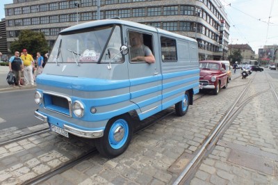 Zlot zabytkowych aut we Wrocławiu - 35