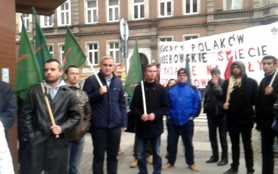 Protest przed konsulatem honorowym Ukrainy (ZDJĘCIA) - 1