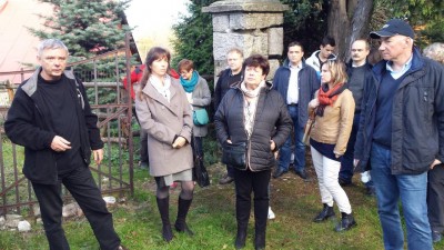 Sprzątali groby splądrowane przez szabrowników - 10