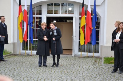 Angela Merkel i Ewa Kopacz w Krzyżowej (ZOBACZ ZDJĘCIA) - 1
