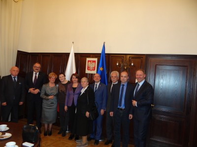 Głosy na marszałka mają wysłać SMS-em albo e-mailem - 1