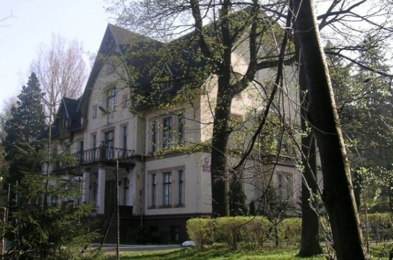 Głuszyca: Pozbywają się szkół, żeby zaoszczędzić - Fot. Gluszyca.pl/Materiały szkoły