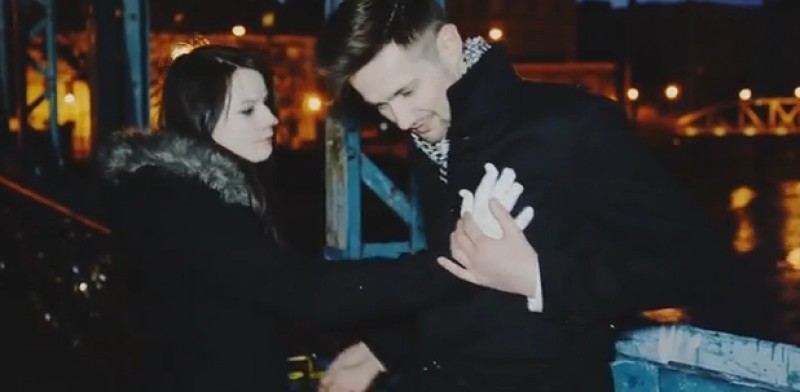 Don Corleone i pokój-pułapka. Tak się bawią wrocławianie - Mafia: Biała rękawiczka znaczy śmierć; fot. screen z YT