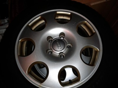 Skradziono auto ze sprzętem rehabilitacyjnym dla dziecka - 2
