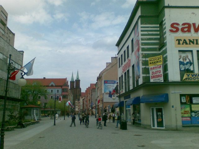 Problem z kontenerem na śmieci w Legnicy - Legnica, fot. Dariusz Wieczorkowski