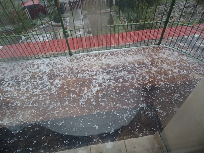 Ostrzeżenie meteo: Burze z gradem, podtopienia - 