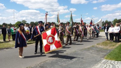 Leśnicy odsłonili pomnik ku czci pomordowanych przez OUN-UPA - 3