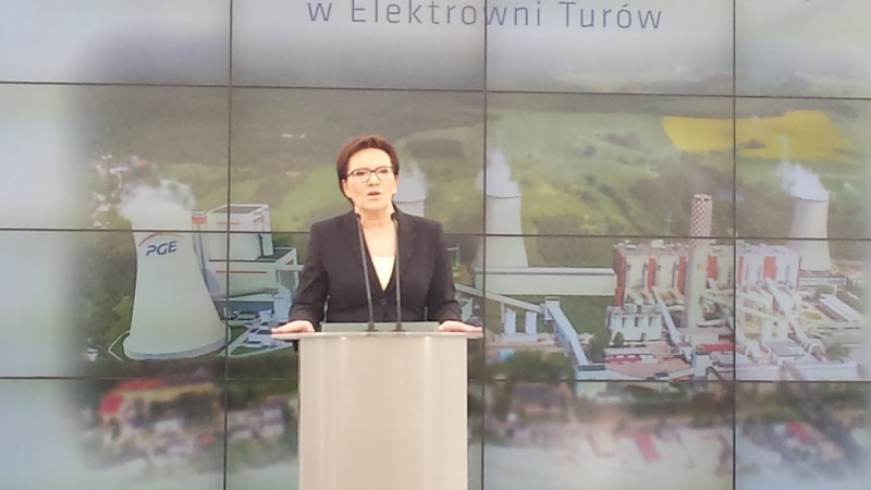 Premier Ewa Kopacz obiecuje 100 mln zł na ESK dla Wrocławia - Fot. Piotr Słowiński