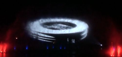 Zobacz, co Wrocław pokazał Platiniemu - Wizualizacja stadionu wyświetlona na fontannie