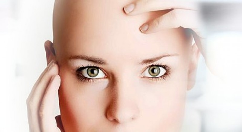 Zajęcia z makijażu dla kobiet chorych na raka (POSŁUCHAJ) - Fot. www.piekniejszezycie.org
