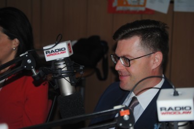 Paweł Kukiz wygrywa w sondażu. Politycy komentują (DEBATA) - 3