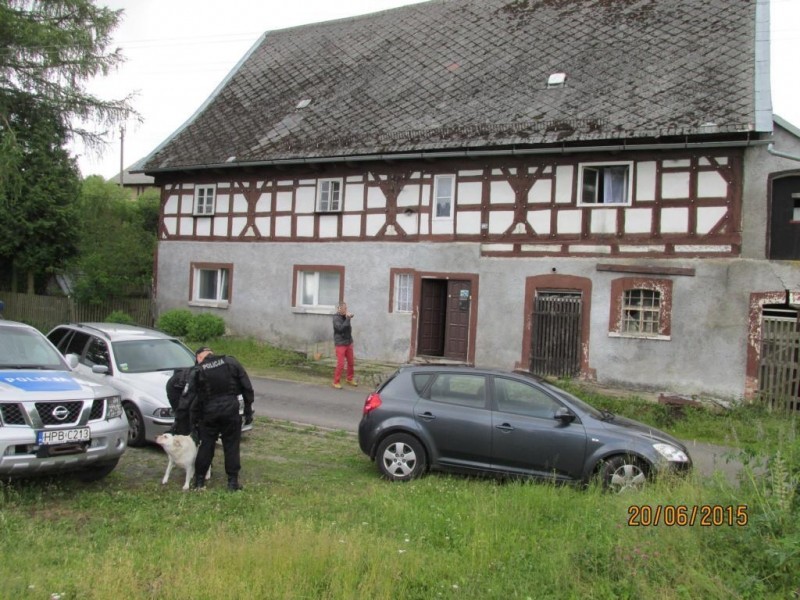 Rewizja ws. dzika Donalda w domu Mariana Zagórnego – fot. Piotr Słowiński (Radio Wrocław)