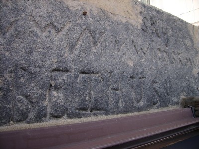 300 lat temu wandale wydrapali nazwiska, dziś to zabytek - 1