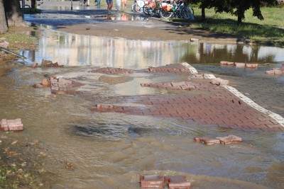 Potężna awaria wodociągowa we Wrocławiu (ZOBACZ ZDJĘCIA) - 15